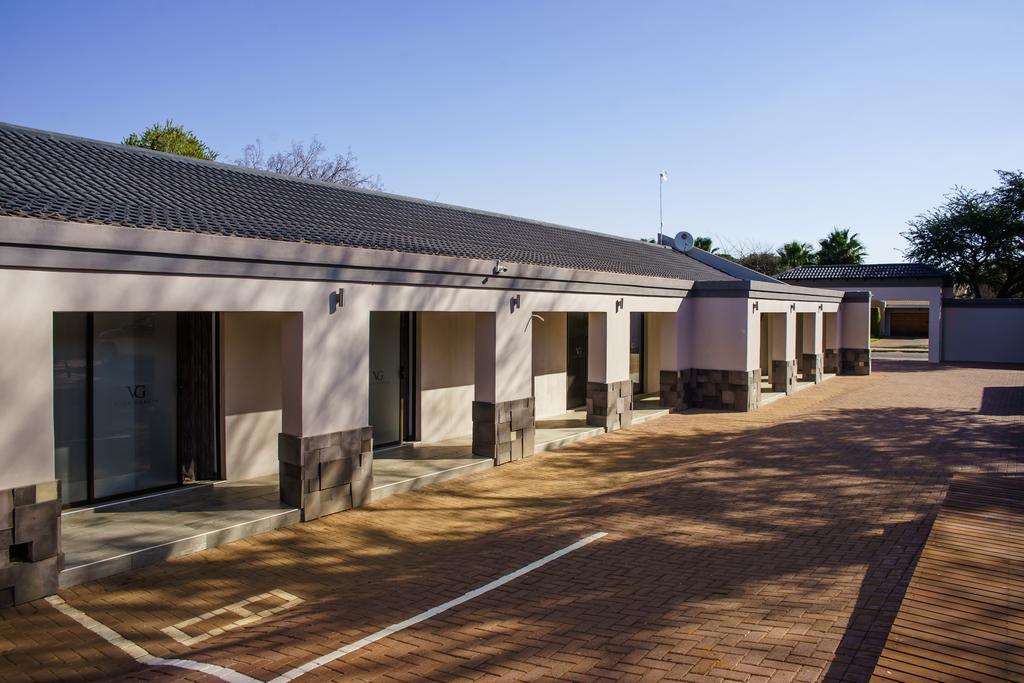 Villa Gracia Guesthouse Klerksdorp Exteriör bild